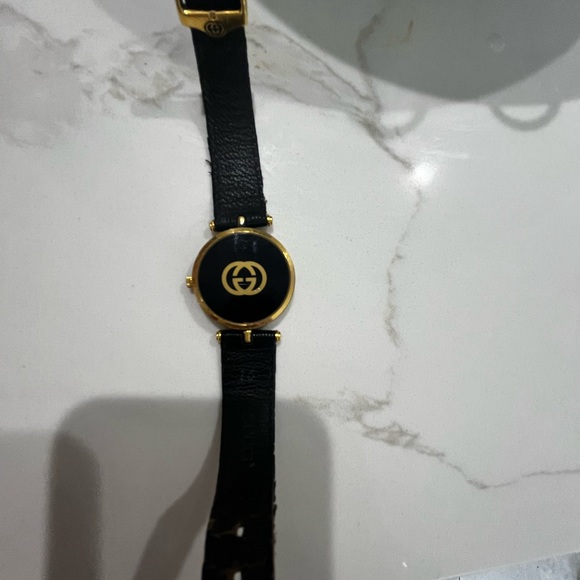 Vintage 80’s Gucci ladies watch - Picture 3 of 8
